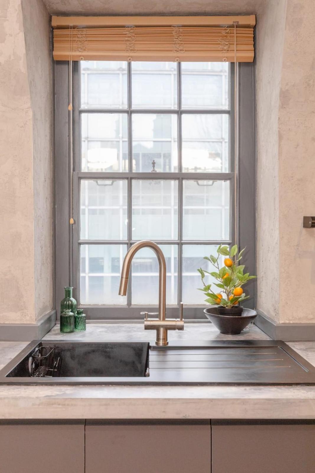 Apartment Newly-refurbished Loft-style Flat Farringdon! *