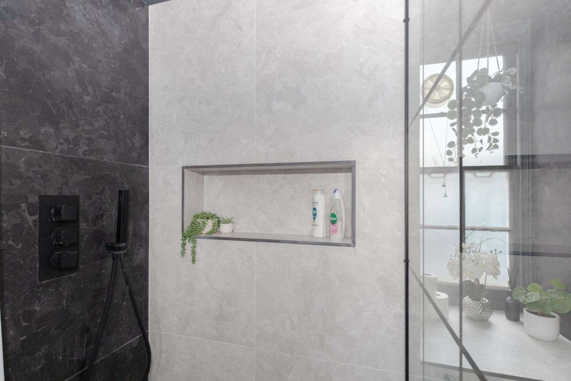 Newly-refurbished Loft-style Flat Farringdon! Apartment
